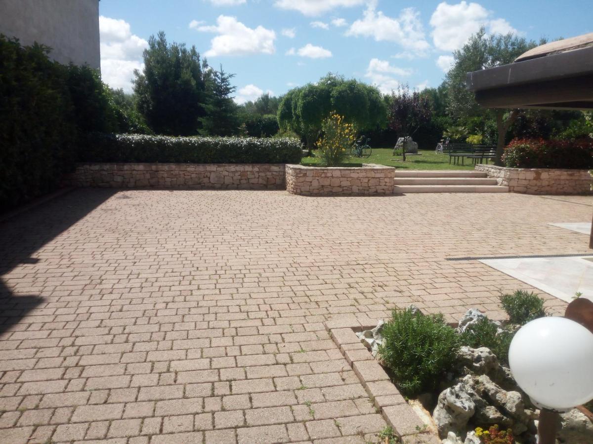 Hotel The Holiday House Santeramo in Colle Exterior foto