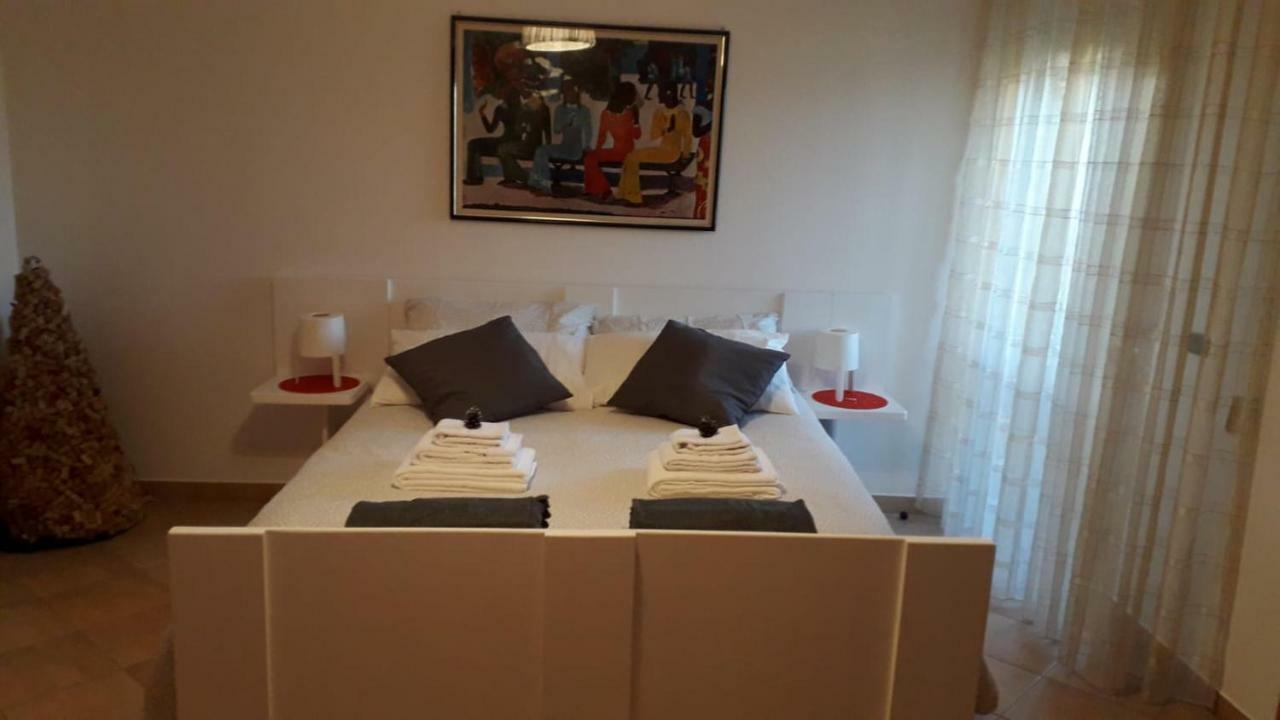 Hotel The Holiday House Santeramo in Colle Exterior foto