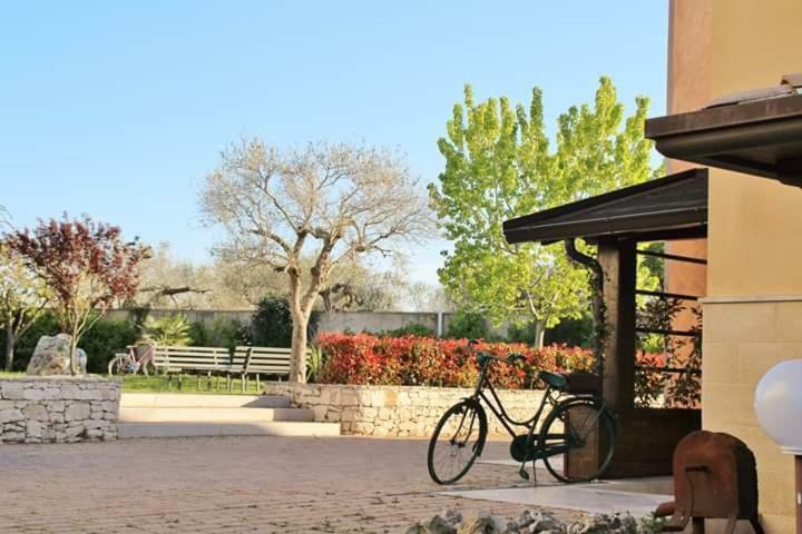 Hotel The Holiday House Santeramo in Colle Exterior foto